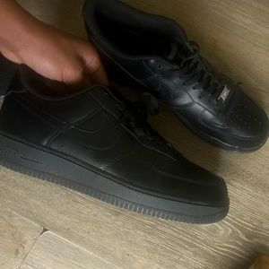 Black air forces kinda brand new